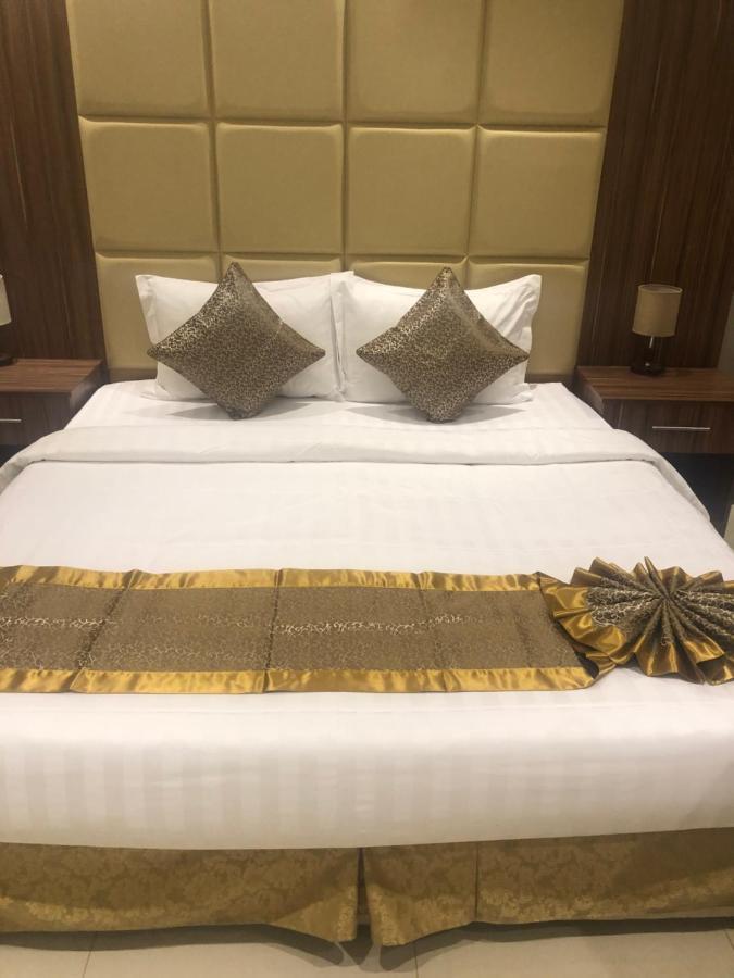 Al Bateel Furnished Apartments リヤード エクステリア 写真