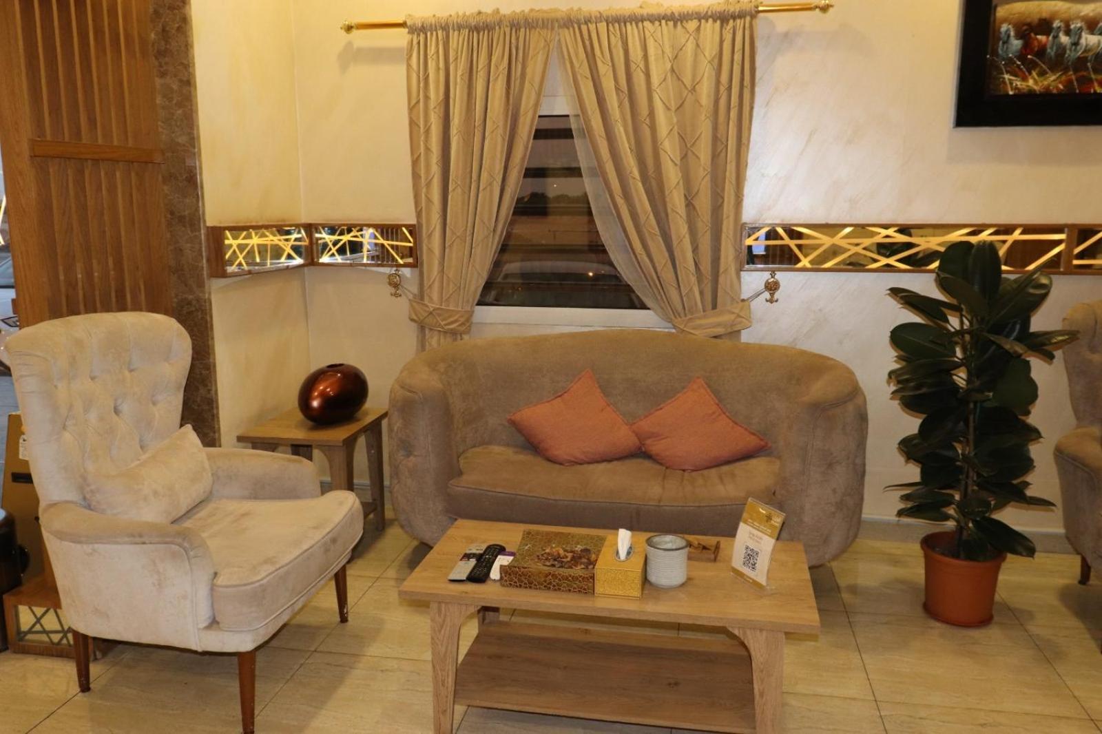 Al Bateel Furnished Apartments リヤード エクステリア 写真