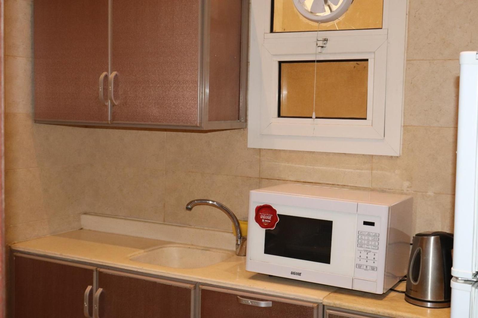 Al Bateel Furnished Apartments リヤード エクステリア 写真