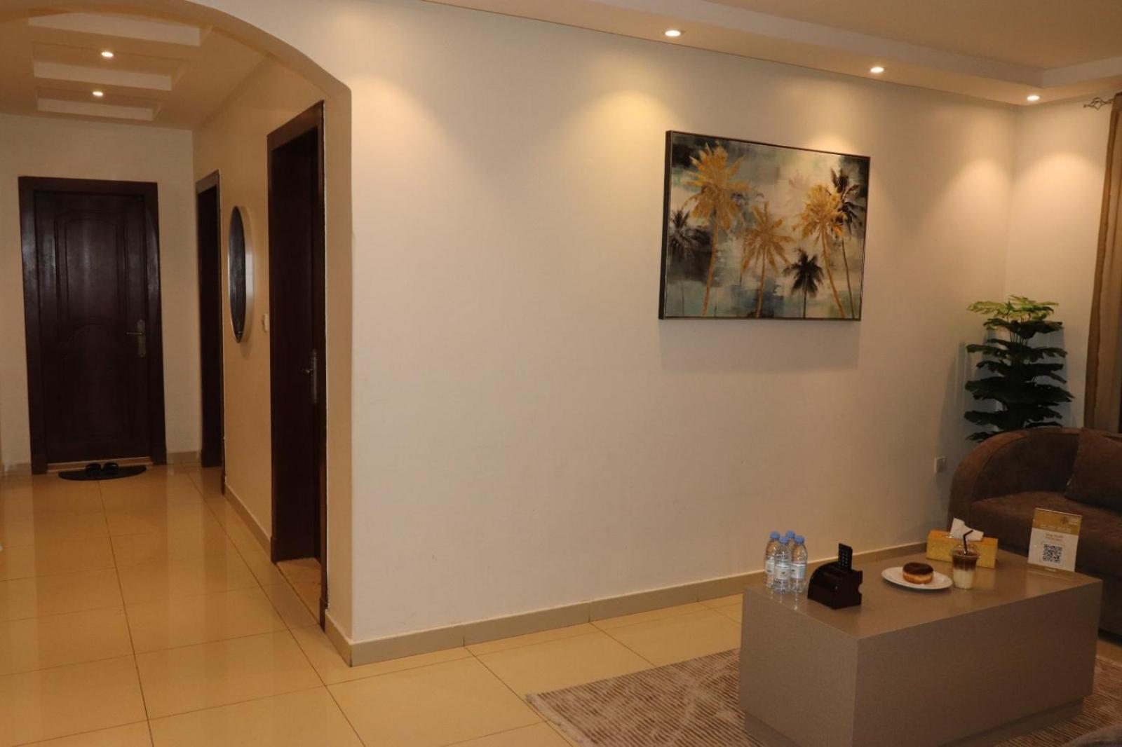 Al Bateel Furnished Apartments リヤード エクステリア 写真