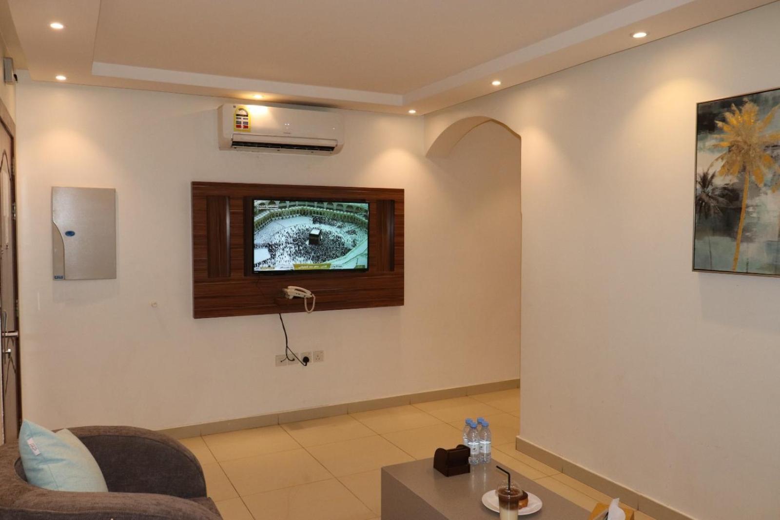 Al Bateel Furnished Apartments リヤード エクステリア 写真