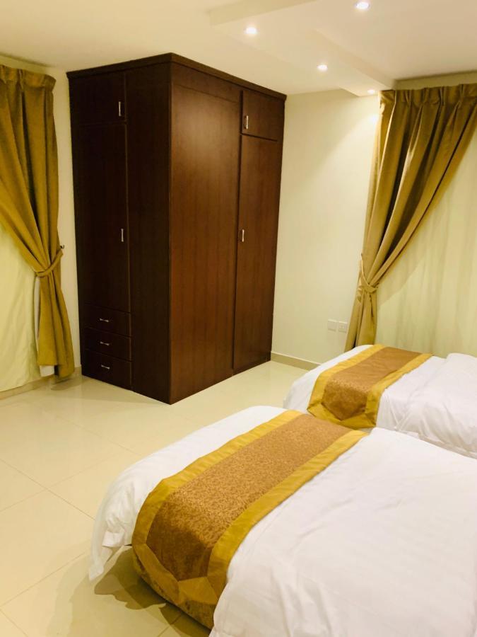 Al Bateel Furnished Apartments リヤード エクステリア 写真